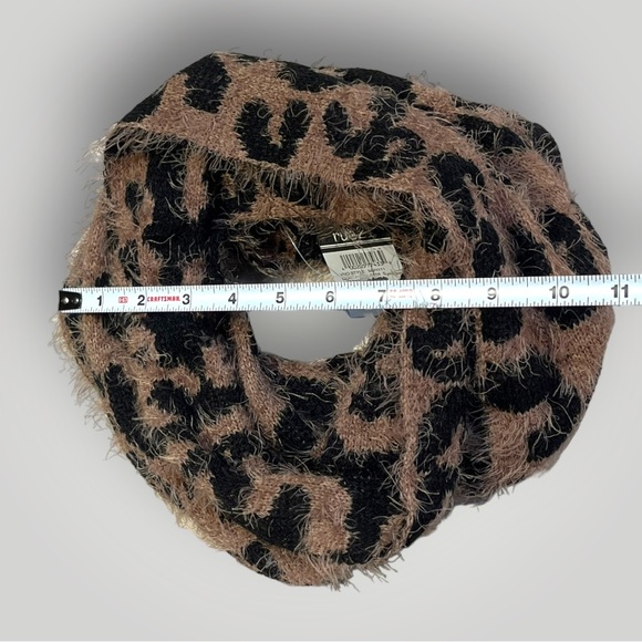 Lot/3 Fuzzy Soft Print/Solid Infinity Scarves Scarf - Picture 13 of 16